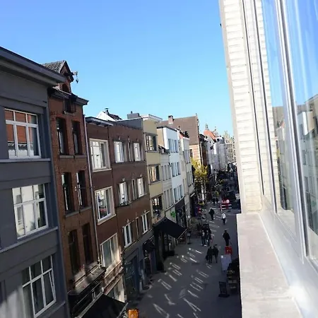 Downtown 2 Bdr ***** 3 Апартаменты *
