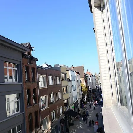 Downtown 2 Bdr ***** 3 Антверпен